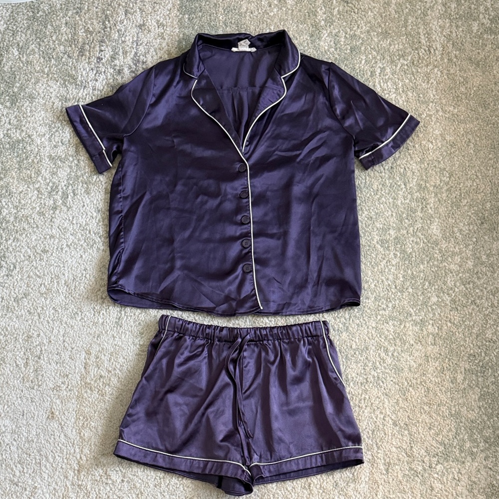 **SOLD** Forever 21 Satin Pajama Set - Deep Purple
